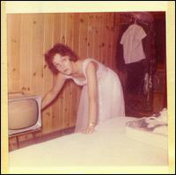 the album cover for Manchester Orchestra - I'm Like A Virgin Losing A Child [Indie Exclusive Limited Edition Gold Swirl LP]