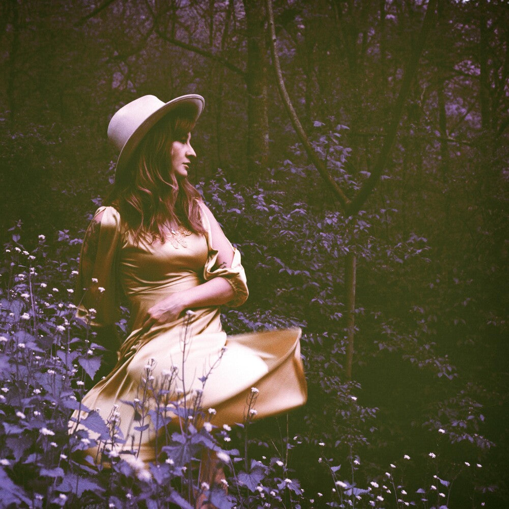 the album cover for Margo Price - Midwest Farmer's Daughter