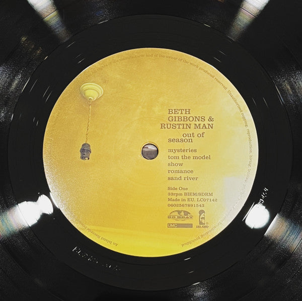 Out of Season - Gibbons, Beth & Rustin Man