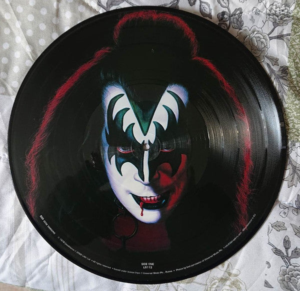 Gene Simmons - Kiss