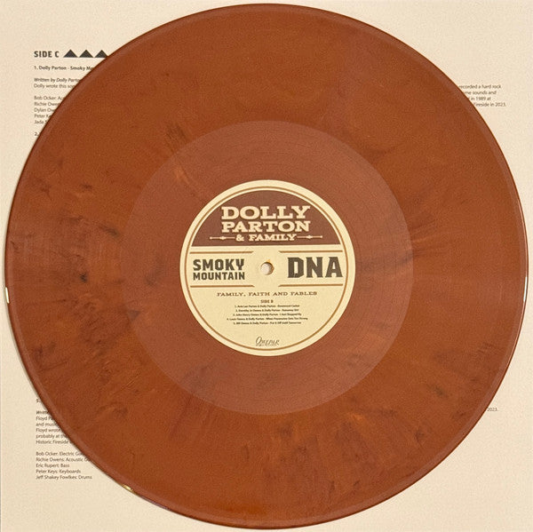 Smoky Mountain DNA: Family, Faith And Fables - Parton, Dolly & Family