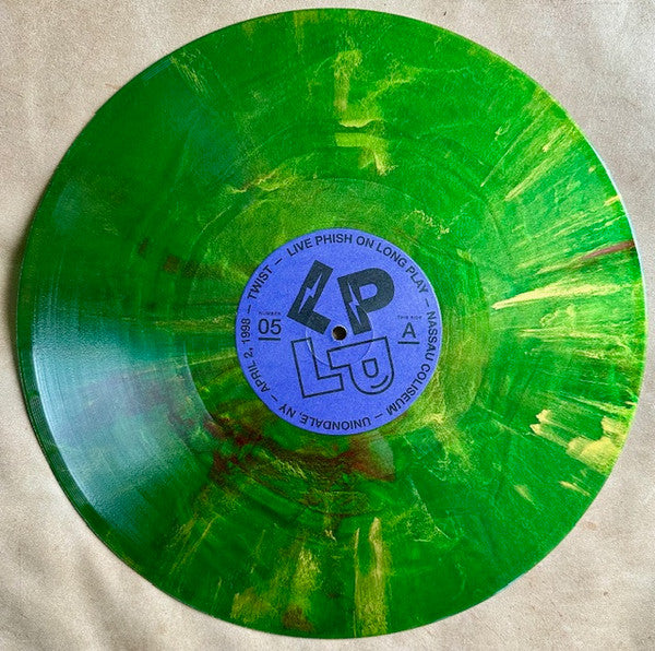 LP On LP 05 (Twist / Stash Uniondale, NY 4/2/98) - Phish