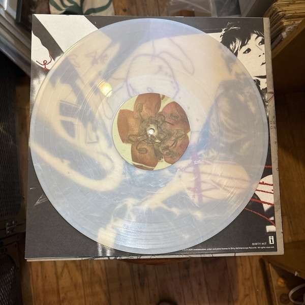 Pylon [Indie Exclusive Oyster + Poster] - beabadoobee
