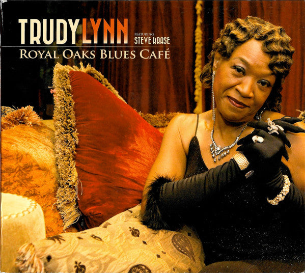 Royal Oaks Blues Cafe - Lynn, Trudy