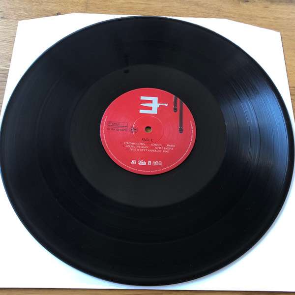 Music To Be Murdered By - Eminem