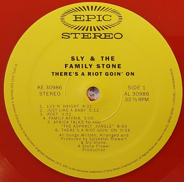 There?ÇÖs A Riot Goin?ÇÖ On - Sly & The Family Stone