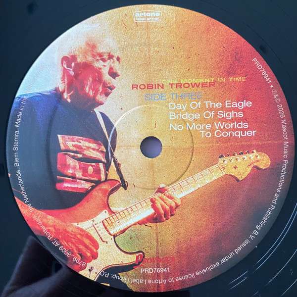 One Moment in Time - Live in the USA - Trower, Robin