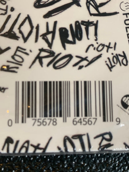 Riot - Paramore