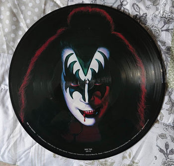 Gene Simmons - Kiss
