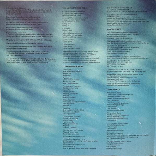 Lives Outgrown - Gibbons, Beth